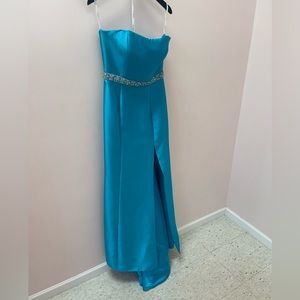 Size 10 Sherri Hill Turquoise Formal Dress